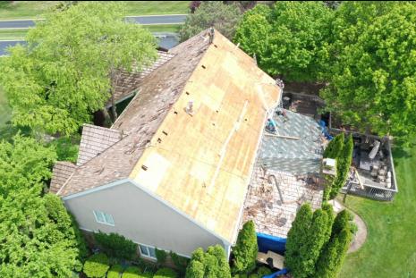 View of the roof rom the side of the house 